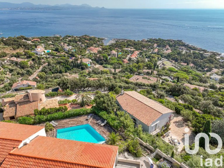Apartment in Les Issambres, Roquebrune-sur-Argens, France 3 - 16316872