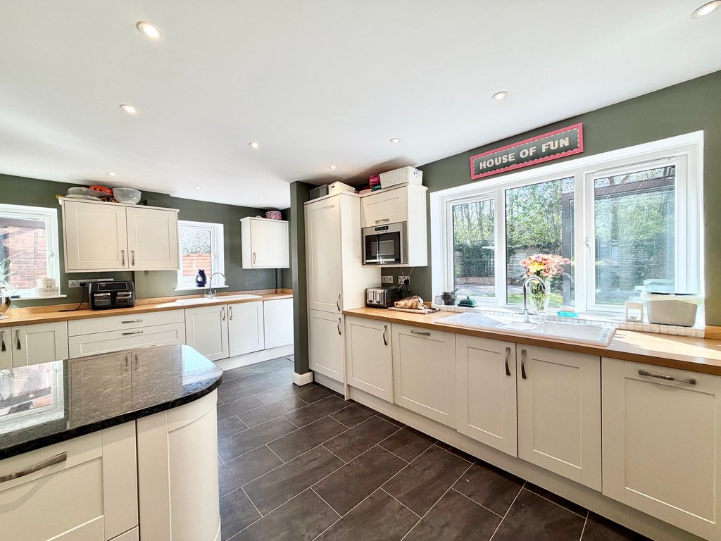 House in Taunton, England 2 - 17563986
