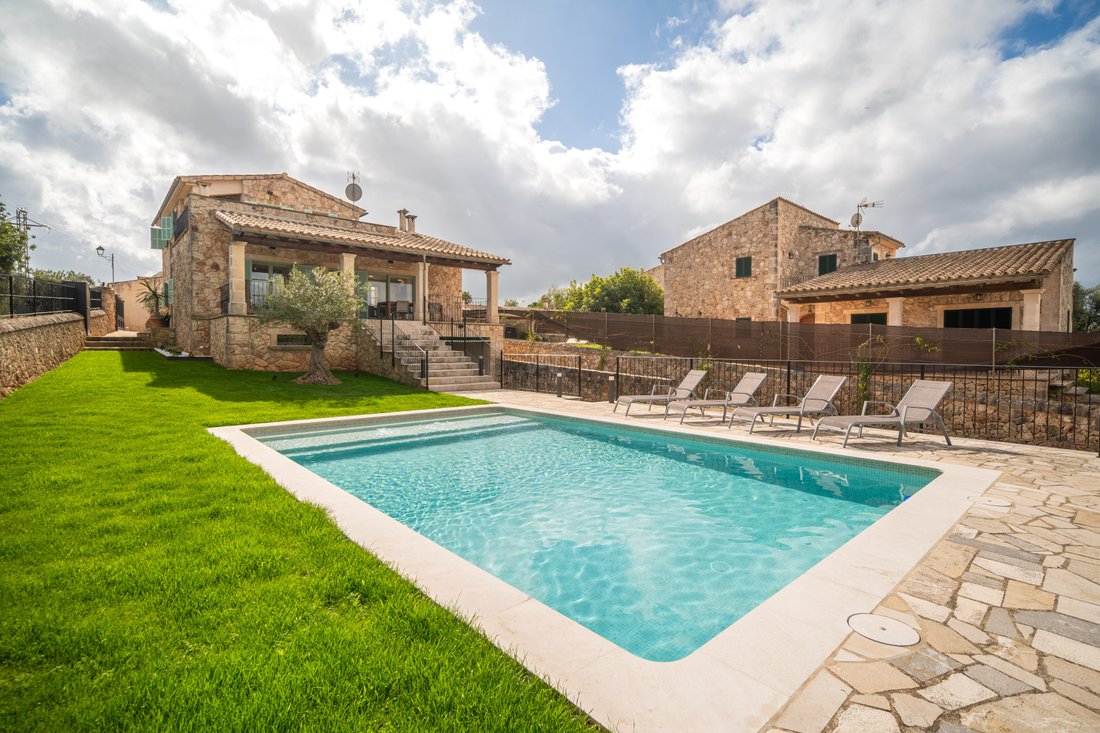 Townhouse in Sineu, Balearic Islands, Spain 1 - 17563477