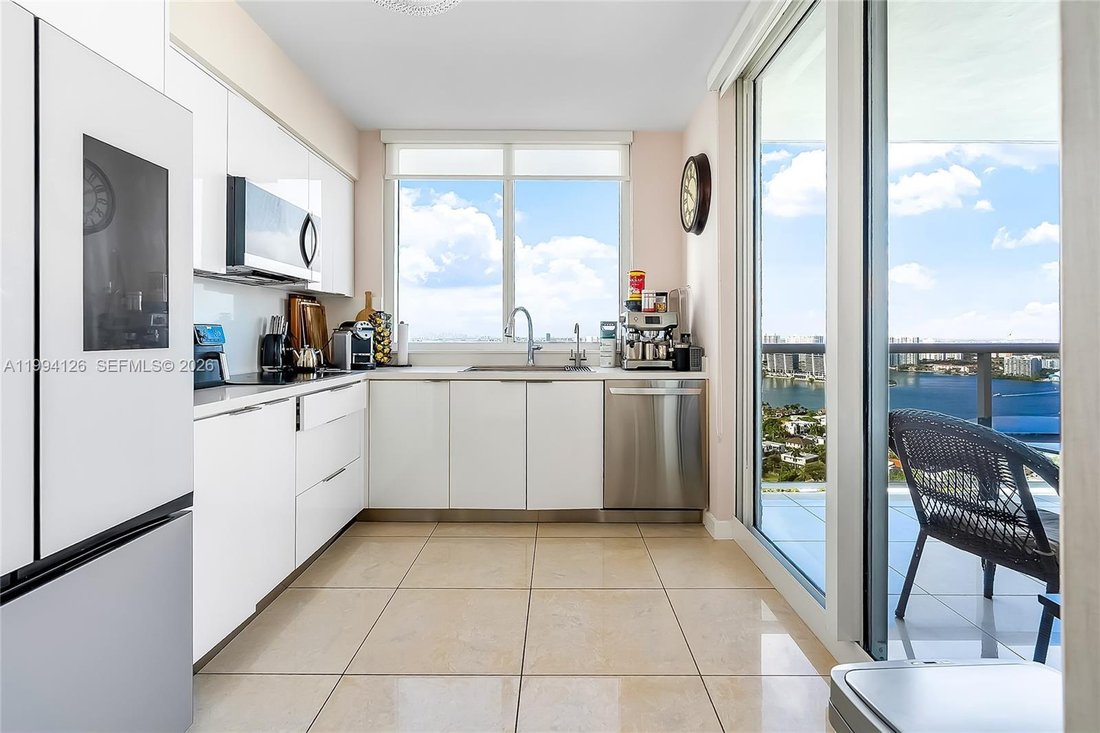 Maison à Sunny Isles Beach, Floride, États-Unis 5 - 17551710
