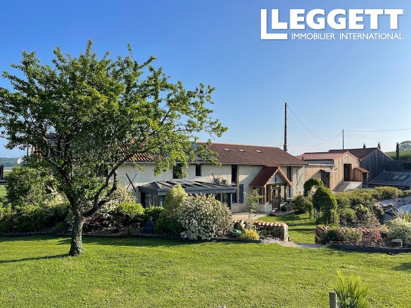 Maison à Lerné, Centre-Val de Loire, France 1 - 17562445