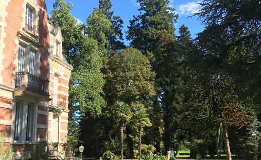 At The Gates Of Périgord Noir, On The Outskirts Of Souillac Towards Sarlat, In The Center Of A Magni