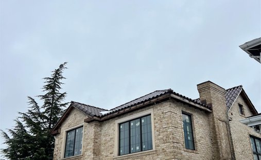 House in New York, New York, United States 1