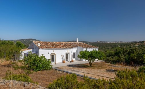 Azienda agricola a Estoi, Algarve, Portogallo 1