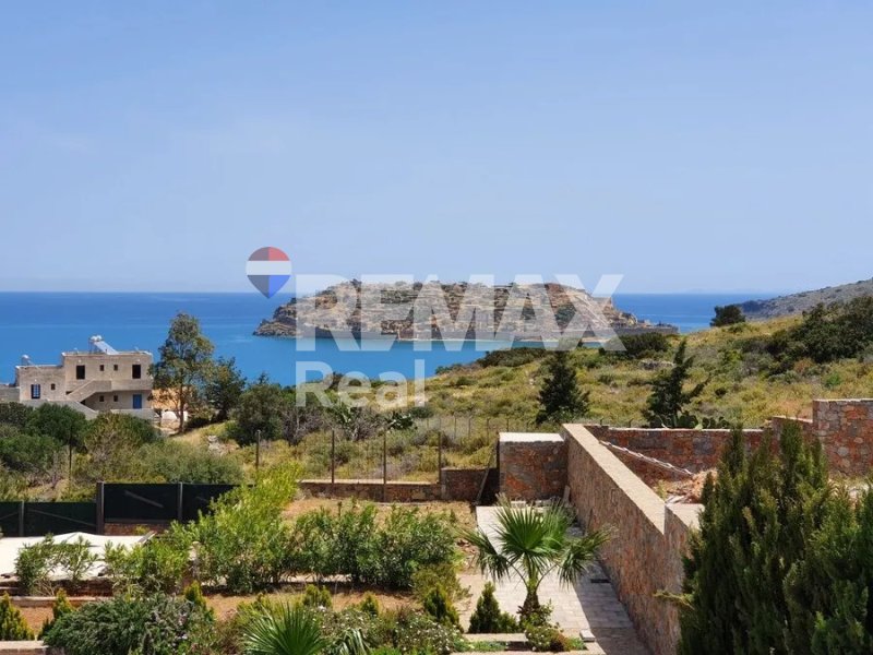 Villa in Community of Vrouchas, Agios Nikolaos Municipal Unit, Greece 1 - 17562827