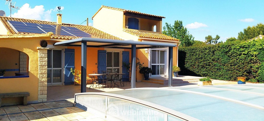 Villa in Arles, Provence-Alpes-Côte d'Azur, France 5 - 17564538
