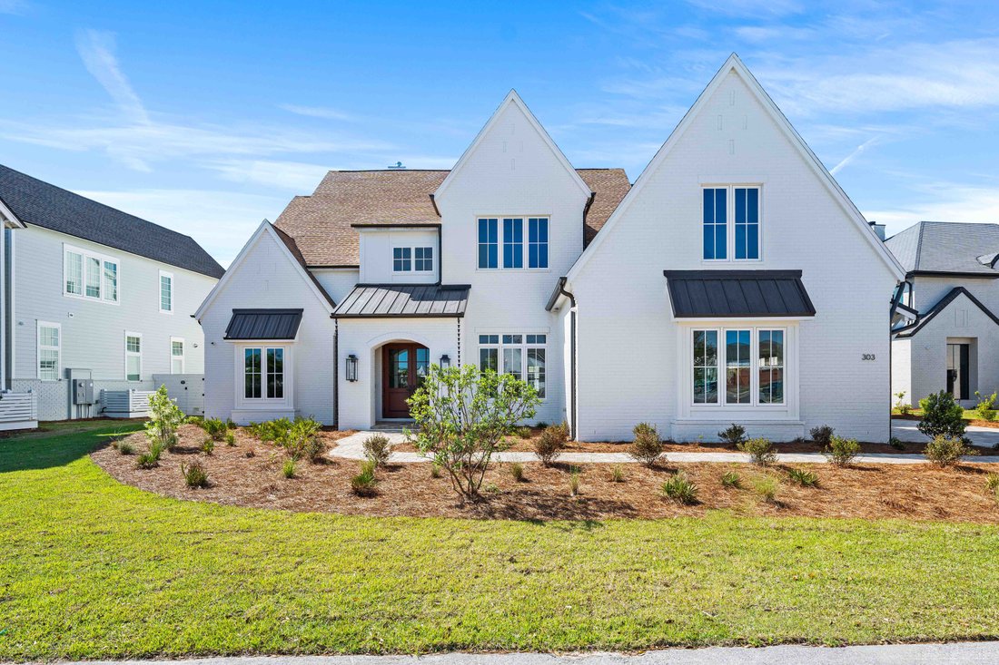 House in Seacrest, Florida, United States 2 - 17051142