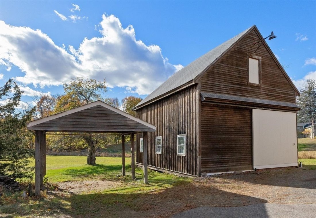House in Groveland, Massachusetts, United States 3 - 17562769