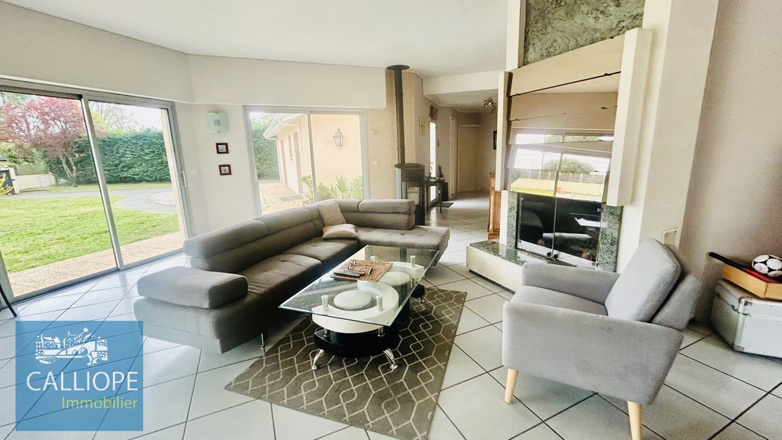 House in Arsac, Nouvelle-Aquitaine, France 4 - 16898004