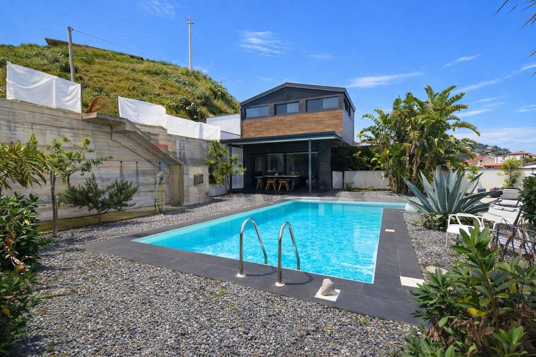Villa in Santa Teresa di Riva, Sicily, Italy 3 - 17566770