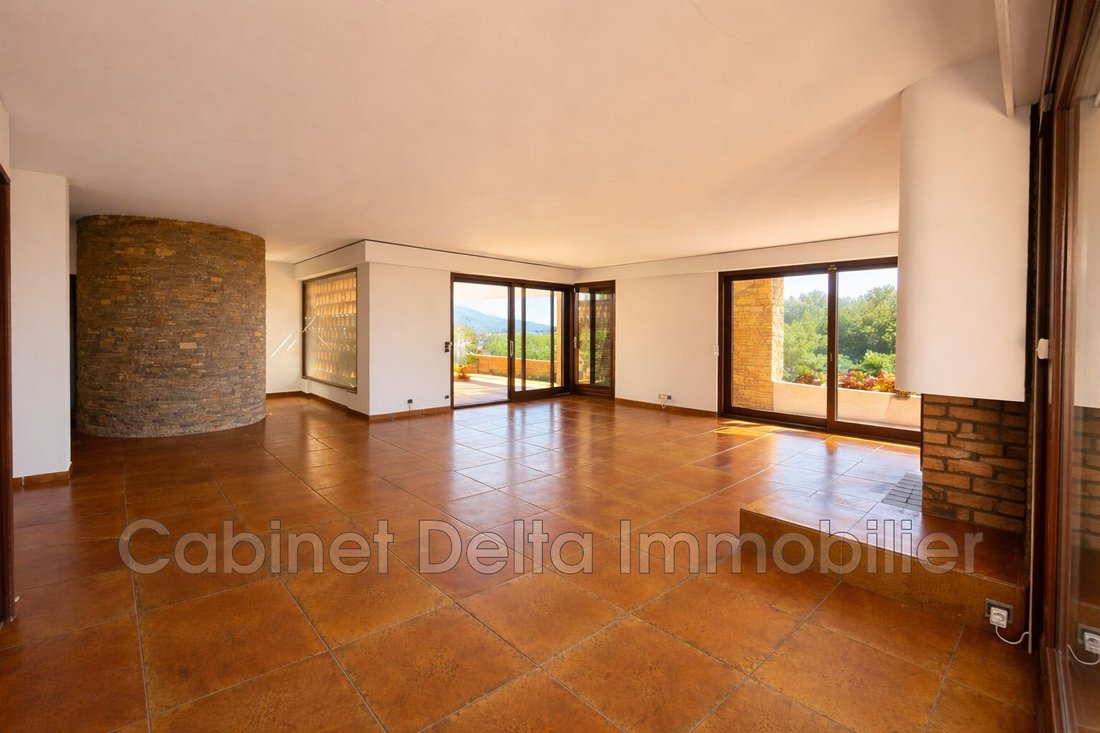 Villa in Six-Fours-les-Plages, Provence-Alpes-Côte d'Azur, France 5 - 17562843