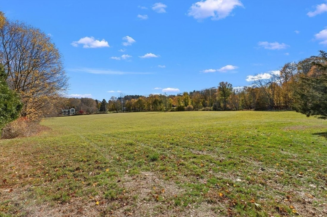 House in Groveland, Massachusetts, United States 2 - 17562769