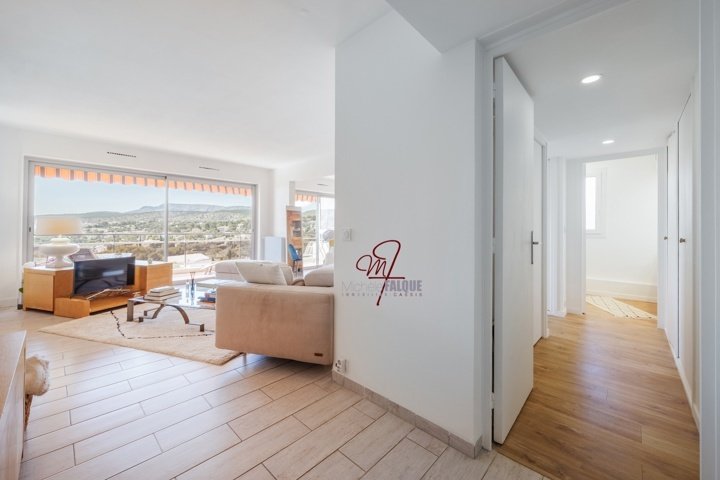 Apartment in Peripherie, Cassis, France 2 - 17571152