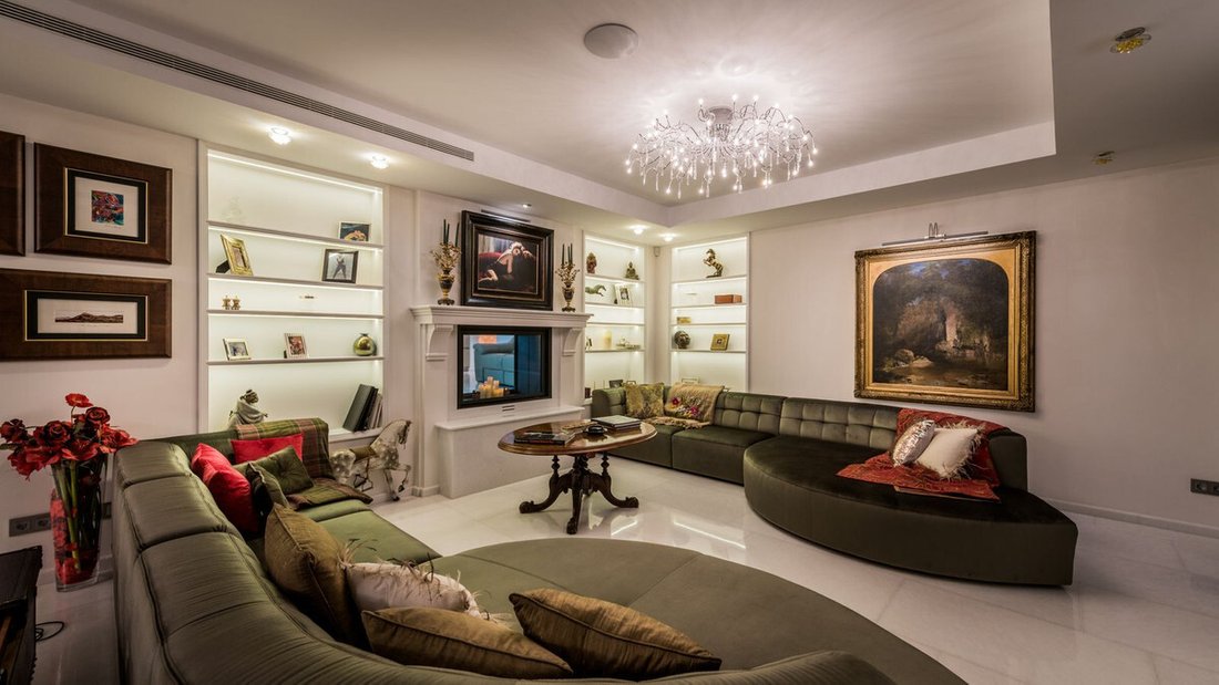 Villa in Nueva Andalucia, Marbella, Spain 5 - 17571071