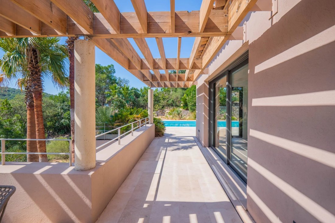 Villa in Grimaud, Provence-Alpes-Côte d'Azur, France 4 - 17571339