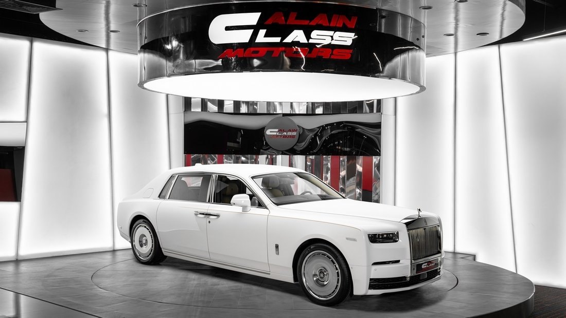 Sedan in Dubai, Dubai, United Arab Emirates 1 - 17008148