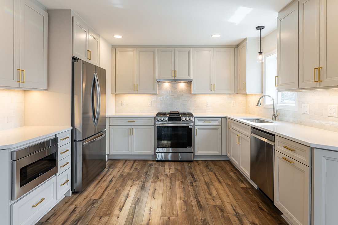 House in Laurel Park, North Carolina, United States 3 - 17571657