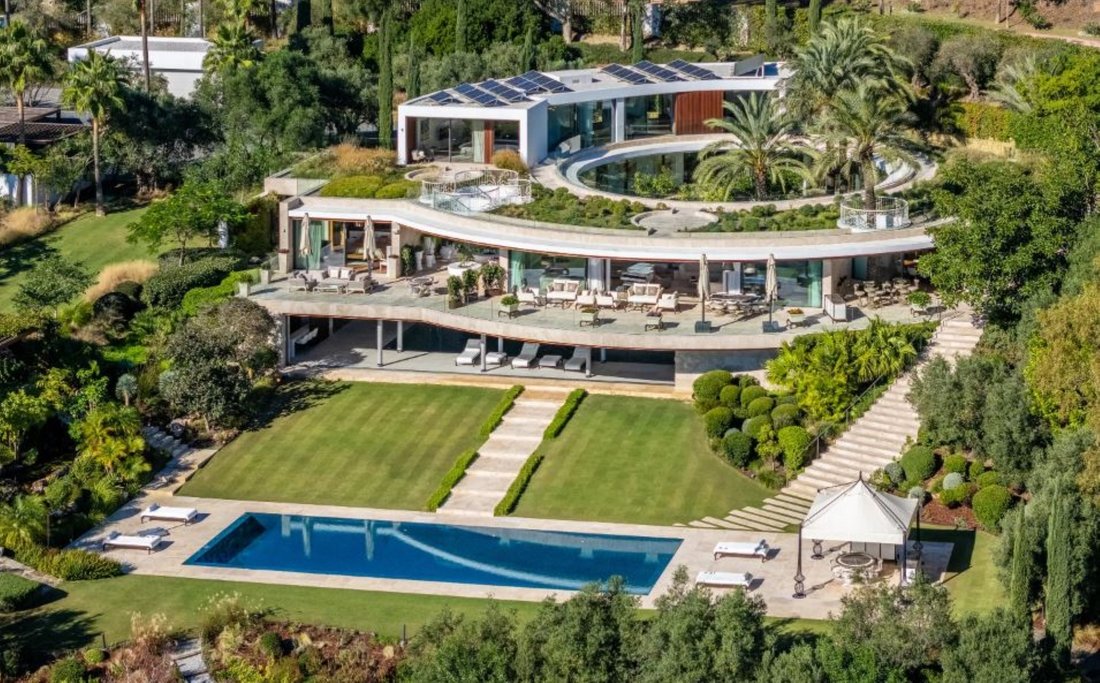 Villa in Sotogrande, San Roque, Andalusia 1 - 15863051