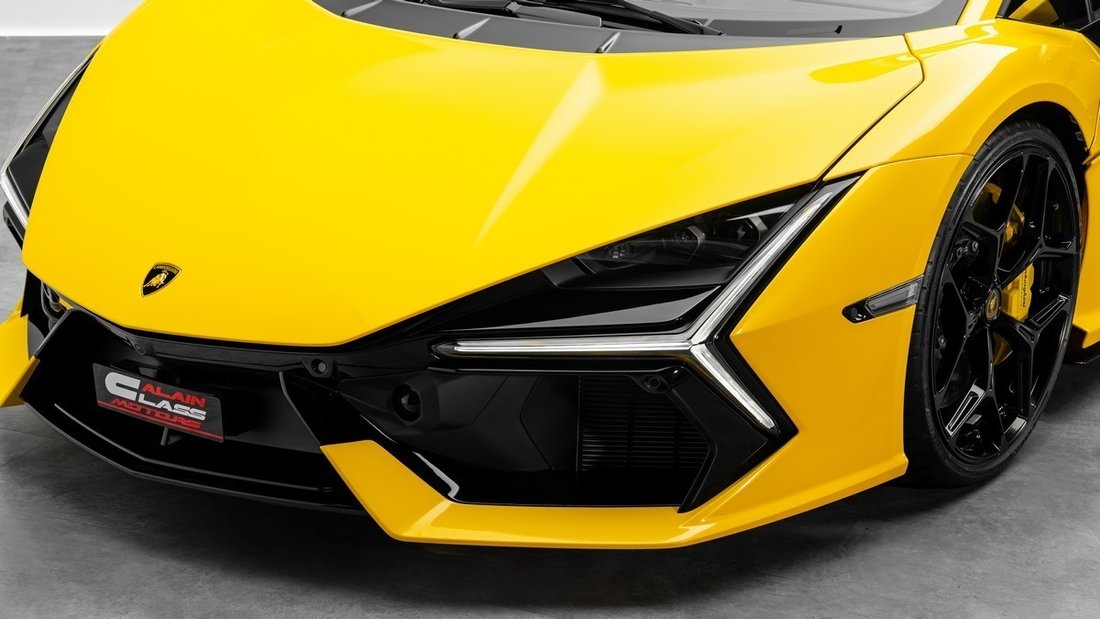 Coupe in Dubai, Dubai, United Arab Emirates 5 - 14831322