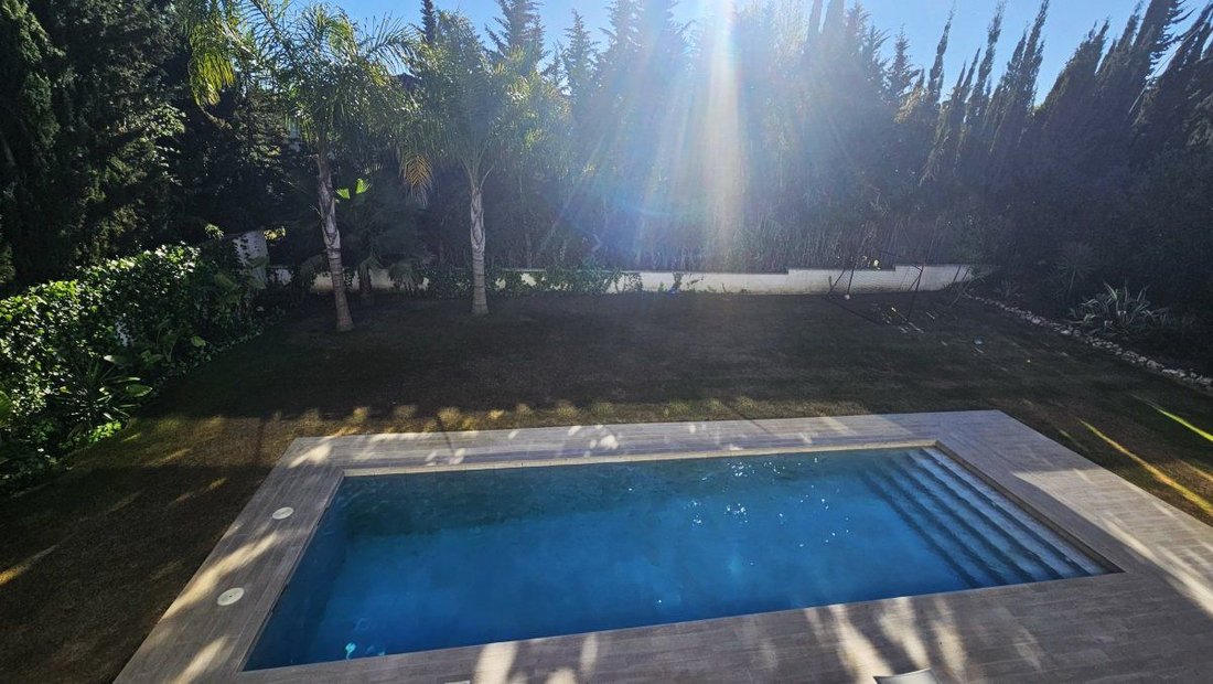 Villa in Sotogrande, San Roque, Andalusia 2 - 12824867