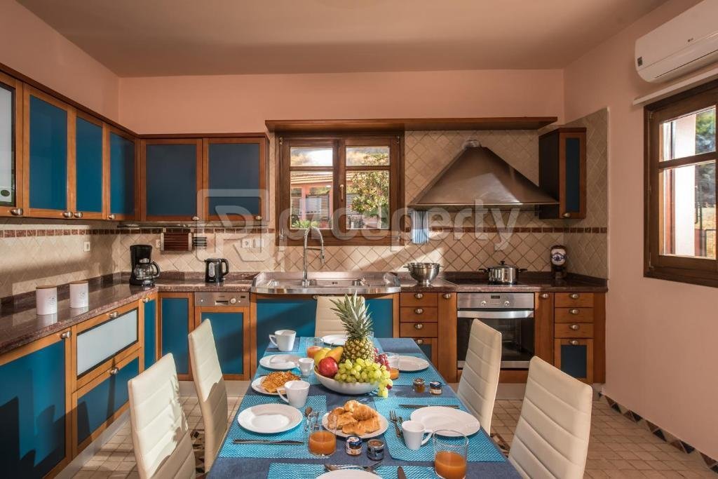 Villa in Community of Chersonisos, Chersonisos, Greece 3 - 17571734