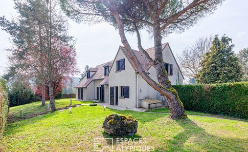 Villa in Vert, Ile-de-France, France 1