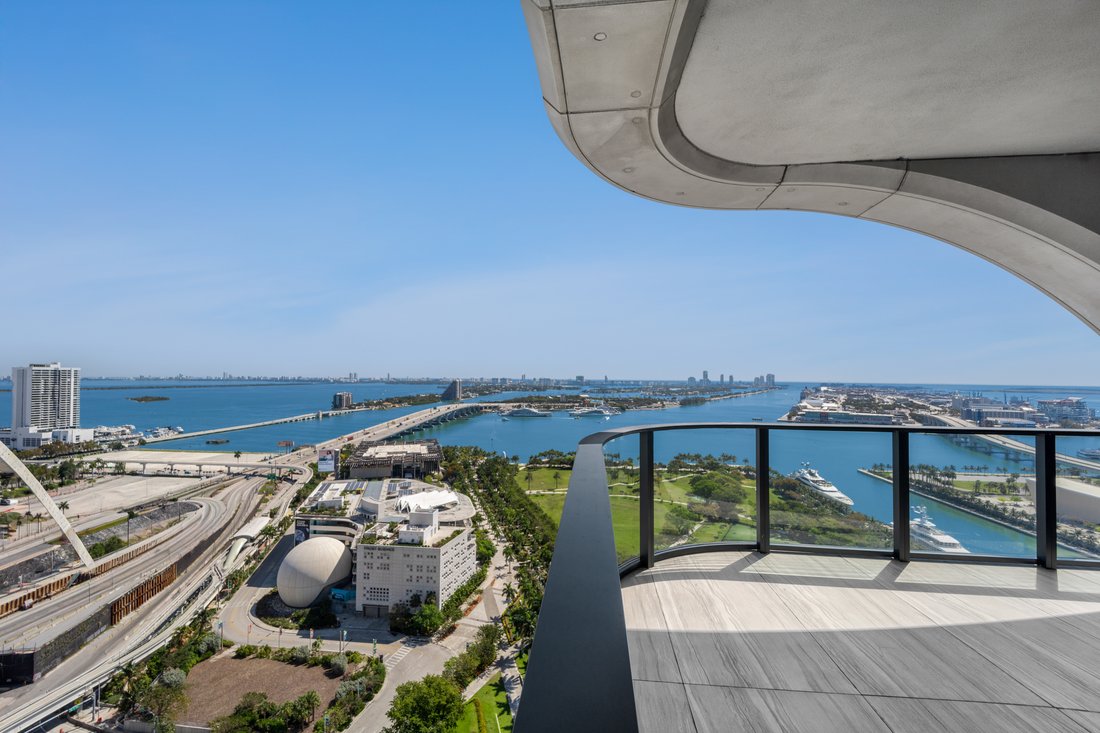 Condo in Miami, Florida, United States 3 - 17572071