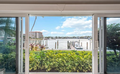 Condo in Naples, Florida, United States 1