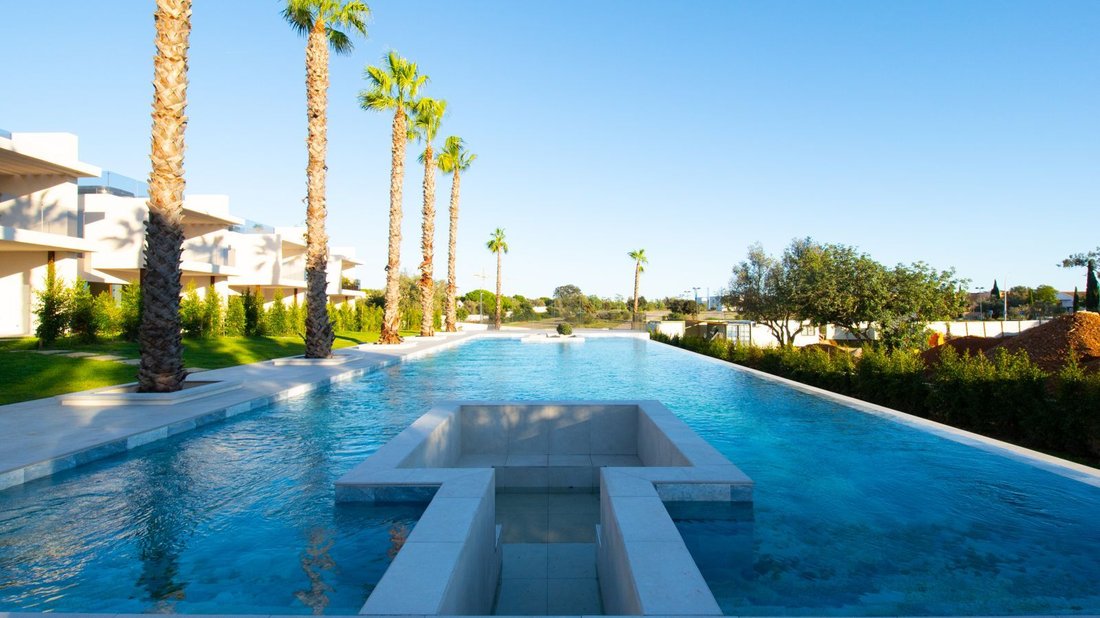 Villa in Vilamoura, Quarteira, Algarve 2 - 17572369