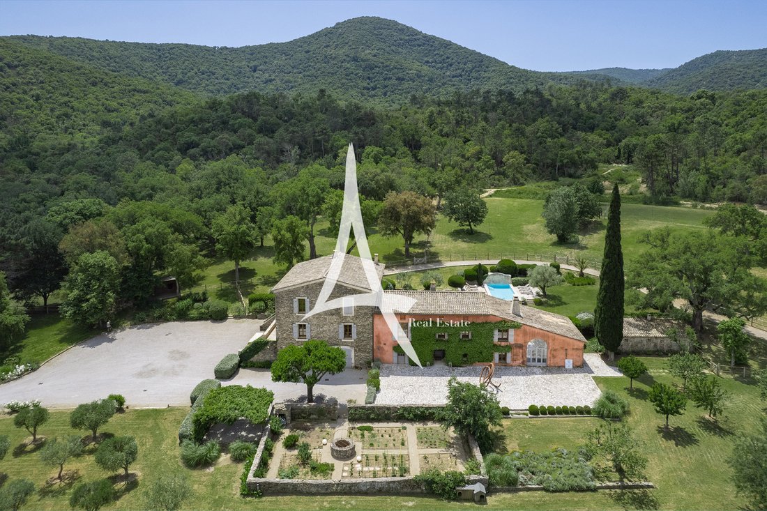 Villa in Zone Ouest Urbaine, Saint-Tropez, France 1 - 17573234