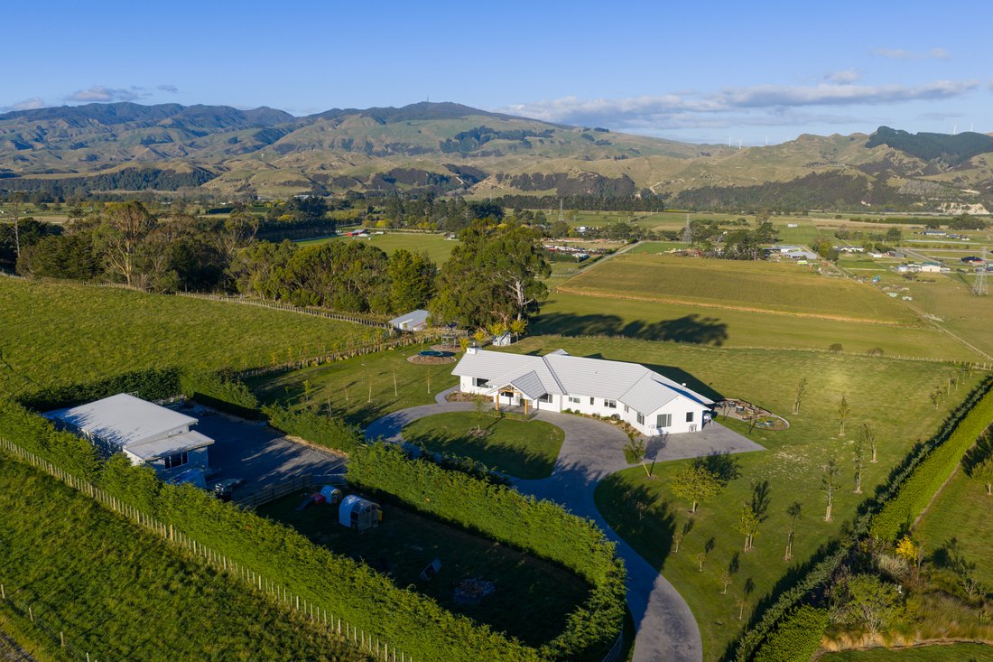 House in Ashhurst, Manawatu-Wanganui, New Zealand 1 - 17575011
