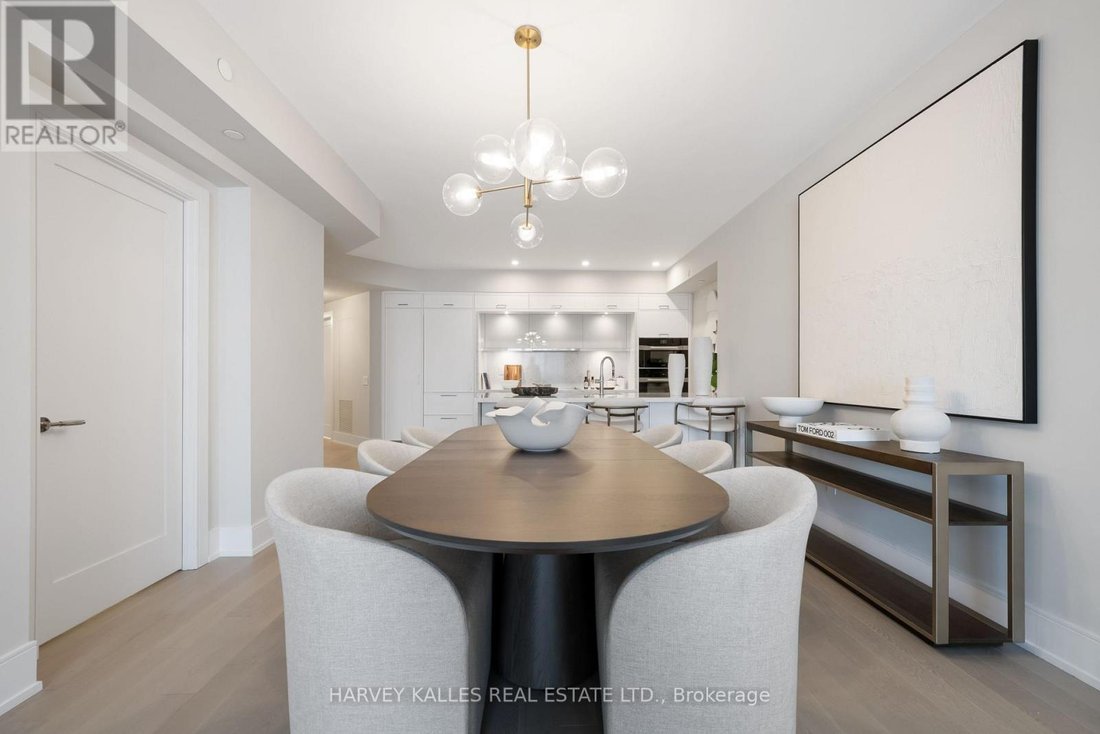 Waterfront Luxury Suite With Expansive Terrace Views Dans Toronto ...