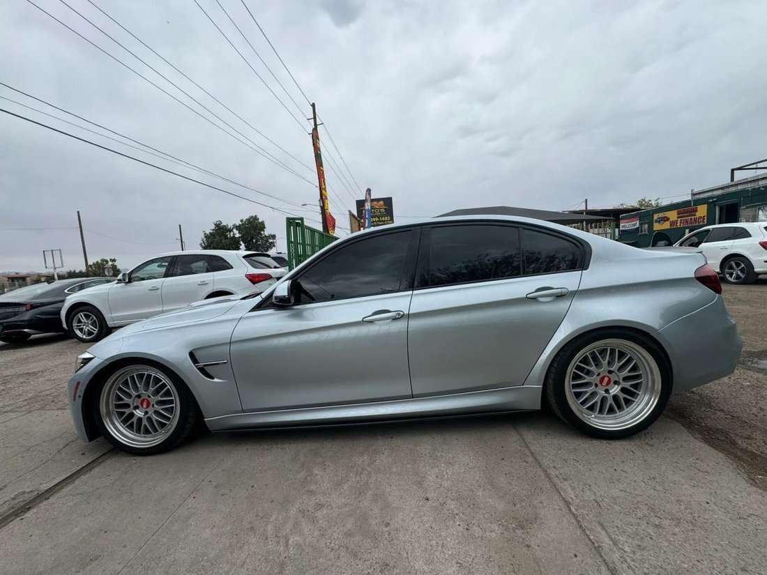Sedan in Phoenix, AZ, United States 3 - 17575494
