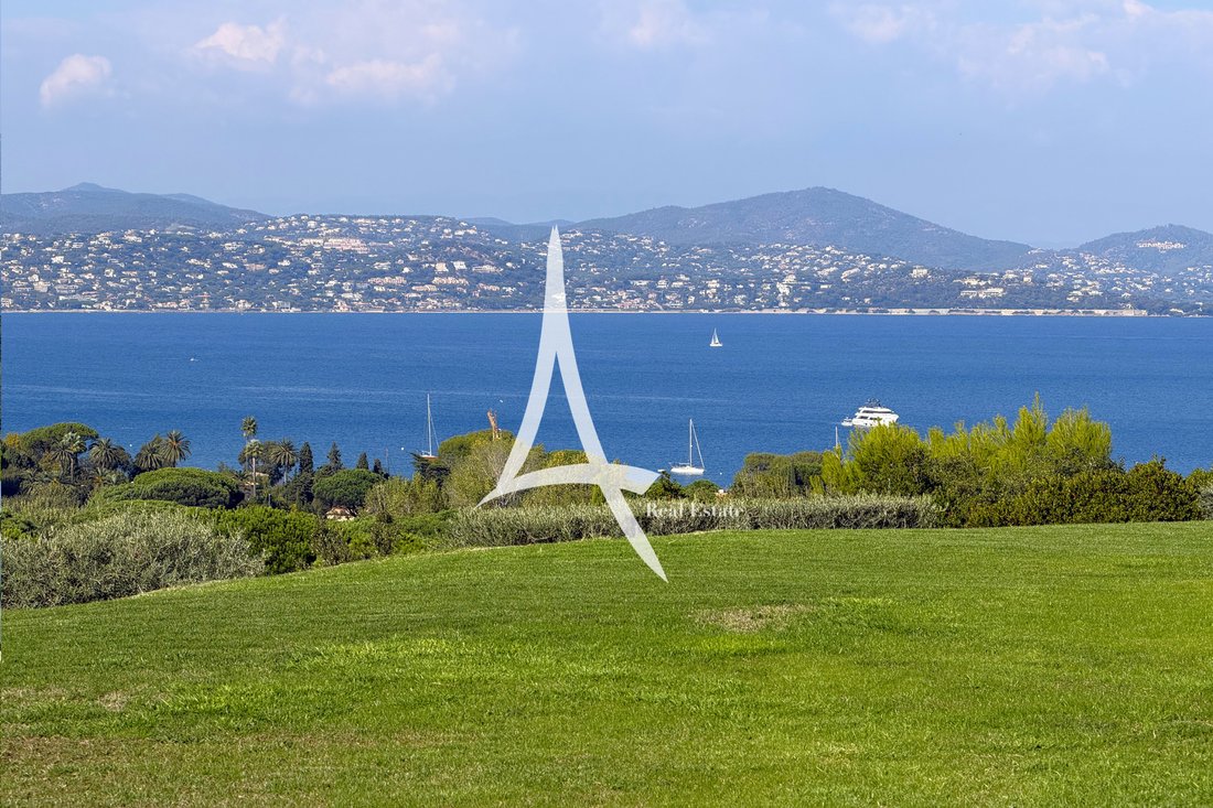Castle in Zone Ouest Urbaine, Saint-Tropez, France 2 - 17573233