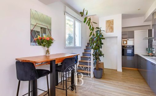 House in Napoleon, Maisons-Laffitte, France 1