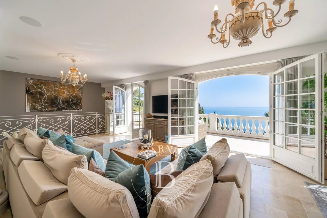 House in Théoule-sur-Mer, Provence-Alpes-Côte d'Azur, France 4 - 17589347