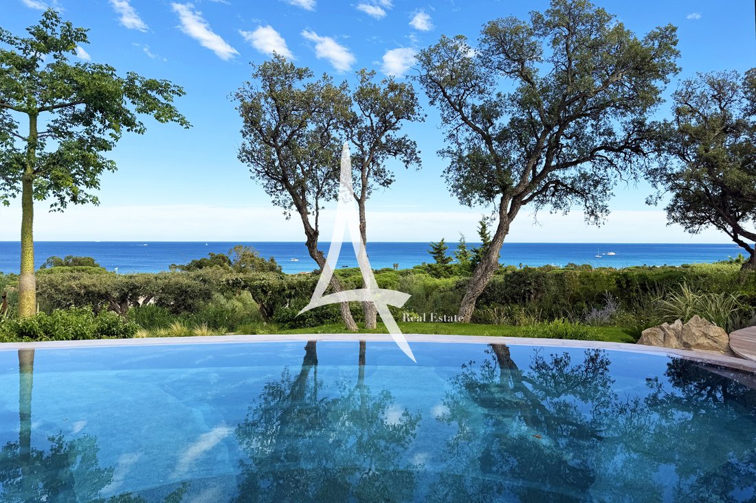 Villa in Ramatuelle, Provence-Alpes-Côte d'Azur, France 1 - 17573246