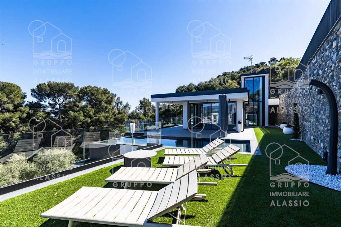 Villa in Diano Marina, Liguria, Italy 2 - 17574352