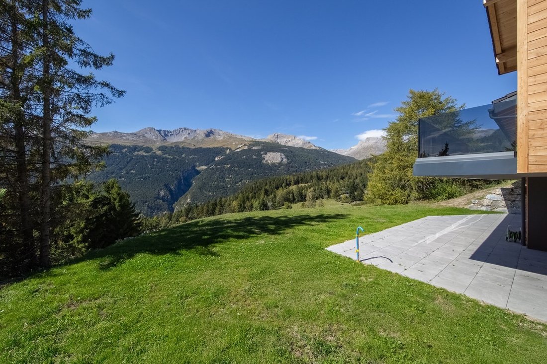 Chalet in Crans-Montana, Wallis, Schweiz 2 - 17572956
