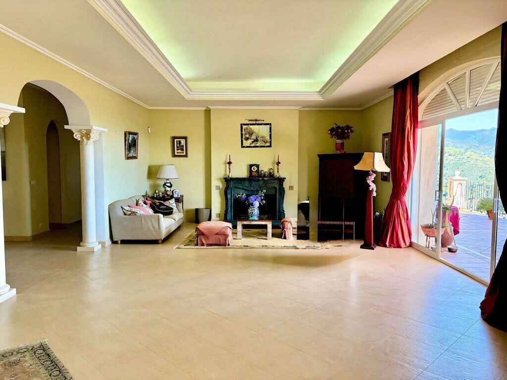 Villa in Estepona, Andalusia, Spain 4 - 17575101