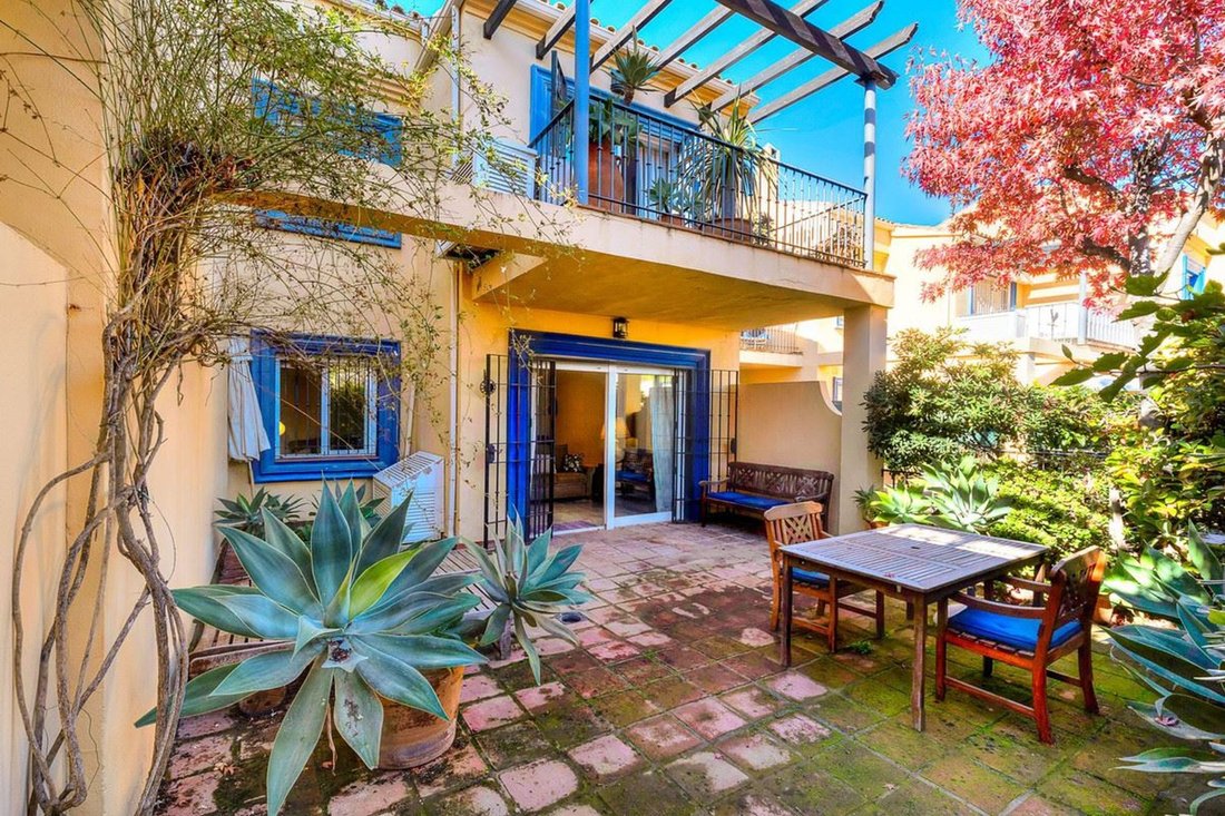 Townhouse in Puerto Banus, Marbella, Spain 3 - 17573406