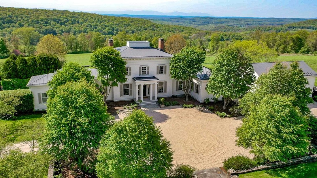 Zeitlose Eleganz Im Griechischen In Wingdale, New York, Vereinigte ...