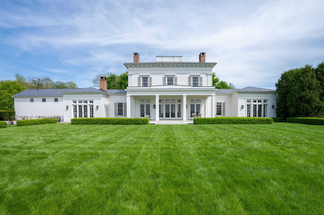 Zeitlose Eleganz Im Griechischen In Wingdale, New York, Vereinigte ...