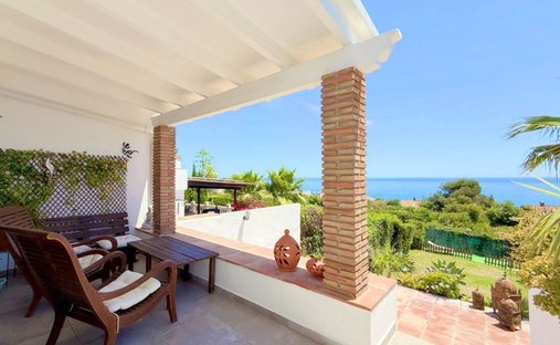 Villa in Estepona, Andalusien, Spanien 1