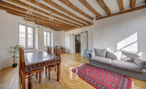 Apartment in Notre Dame, Versailles, France 1