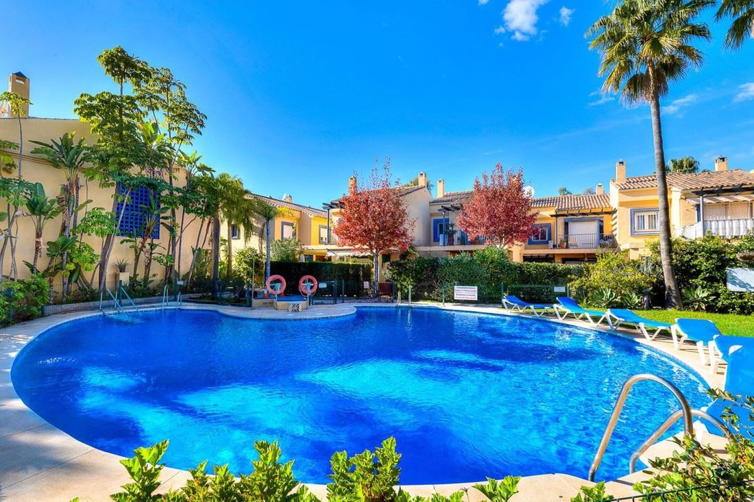 Townhouse in Puerto Banus, Marbella, Spain 1 - 17573406
