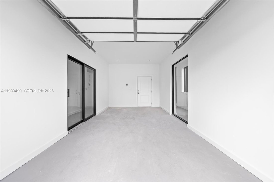 House in Miami, Florida, United States 4 - 17575055