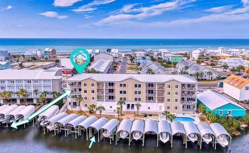 Condo in Port St. Joe, Florida, United States 1