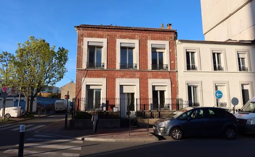 Estate in Vieux Saint Ouen, Saint-Ouen-sur-Seine, France 1