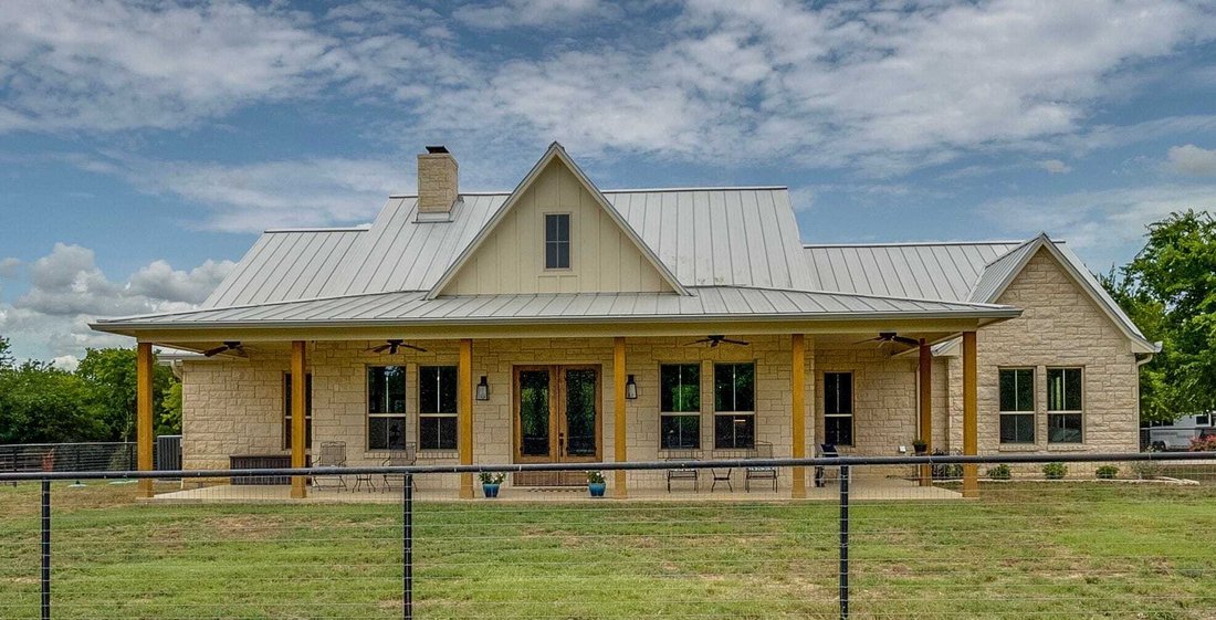 House in Grandview, Texas, United States 3 - 17586903